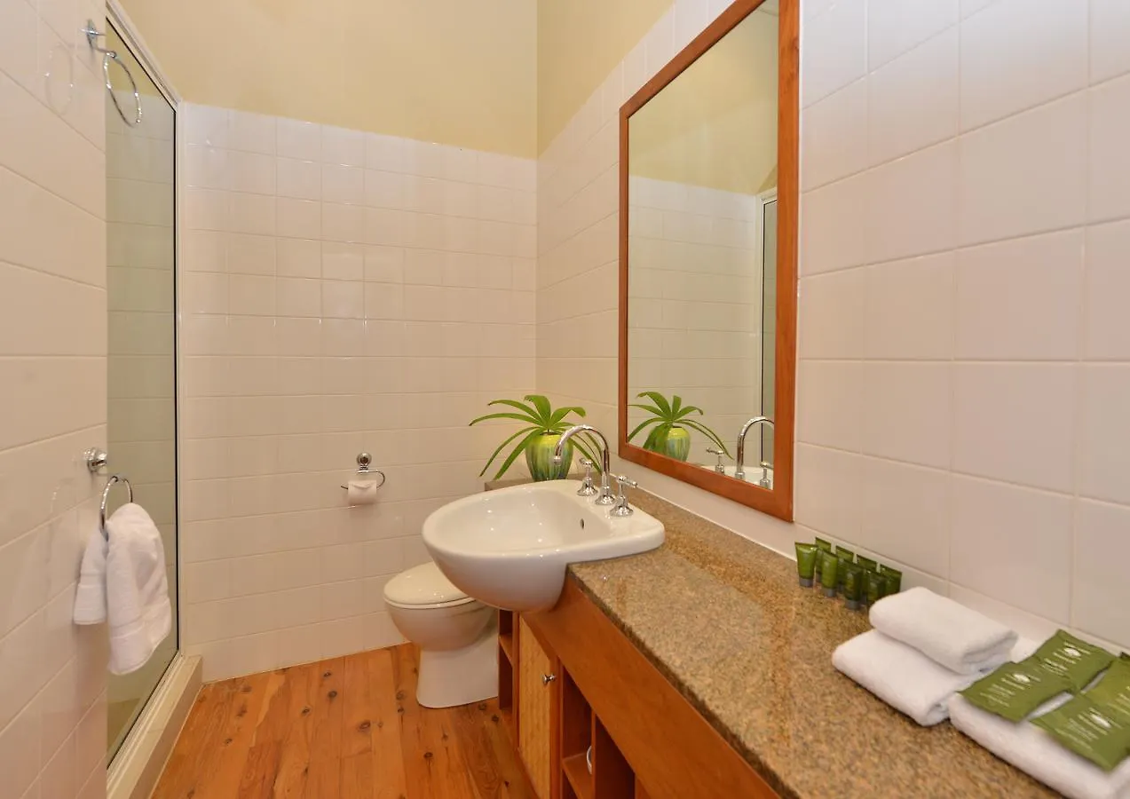 Seascape Holidays - 8 Surya Craiglie 0*,  أستراليا